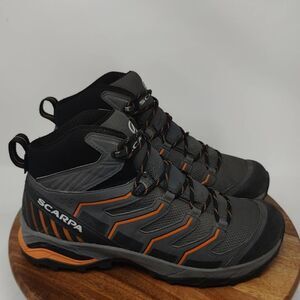 Scarpa Maverick Mid GTX Hiking Boots- Mens- Size 8- Orange Gray- Outdoor Shoe